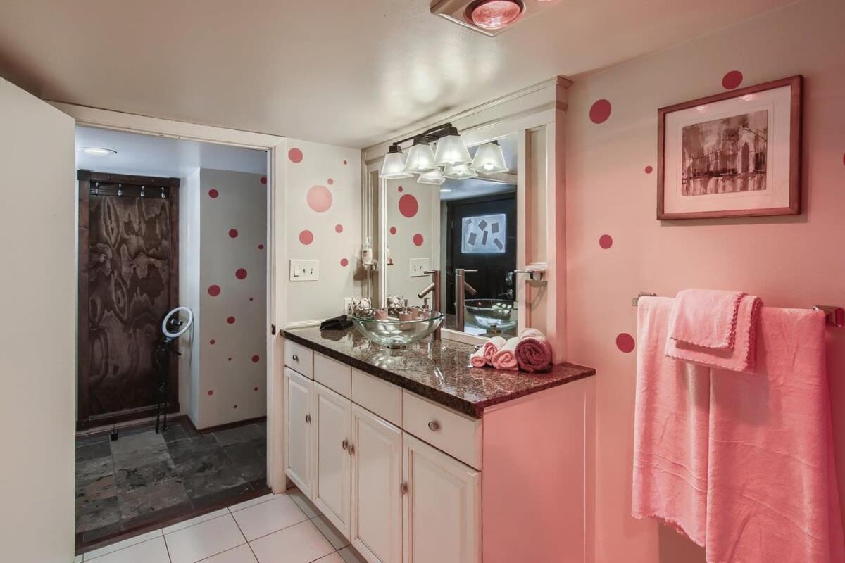 Barbie'S Dream Apt In The City Sacramento Buitenkant foto