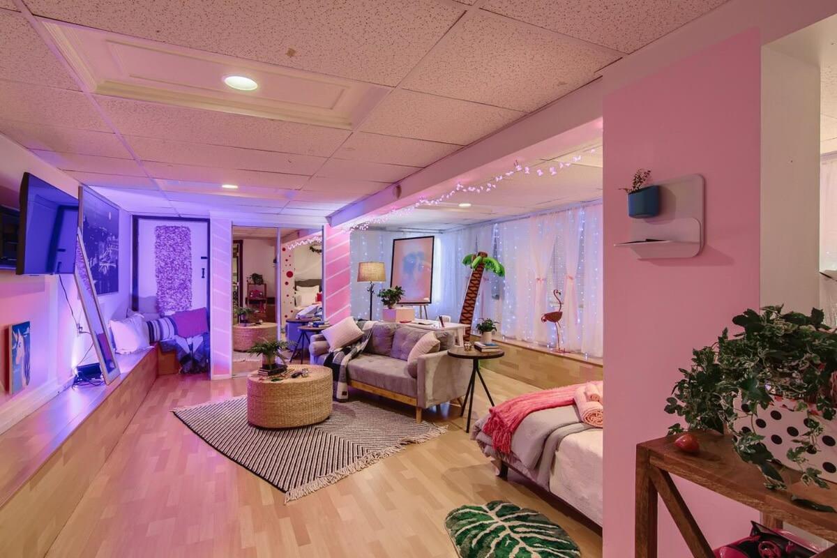 Barbie'S Dream Apt In The City Sacramento Buitenkant foto